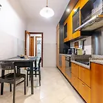 Elegant Retreat In Rome, Comfort & Style - Metro A