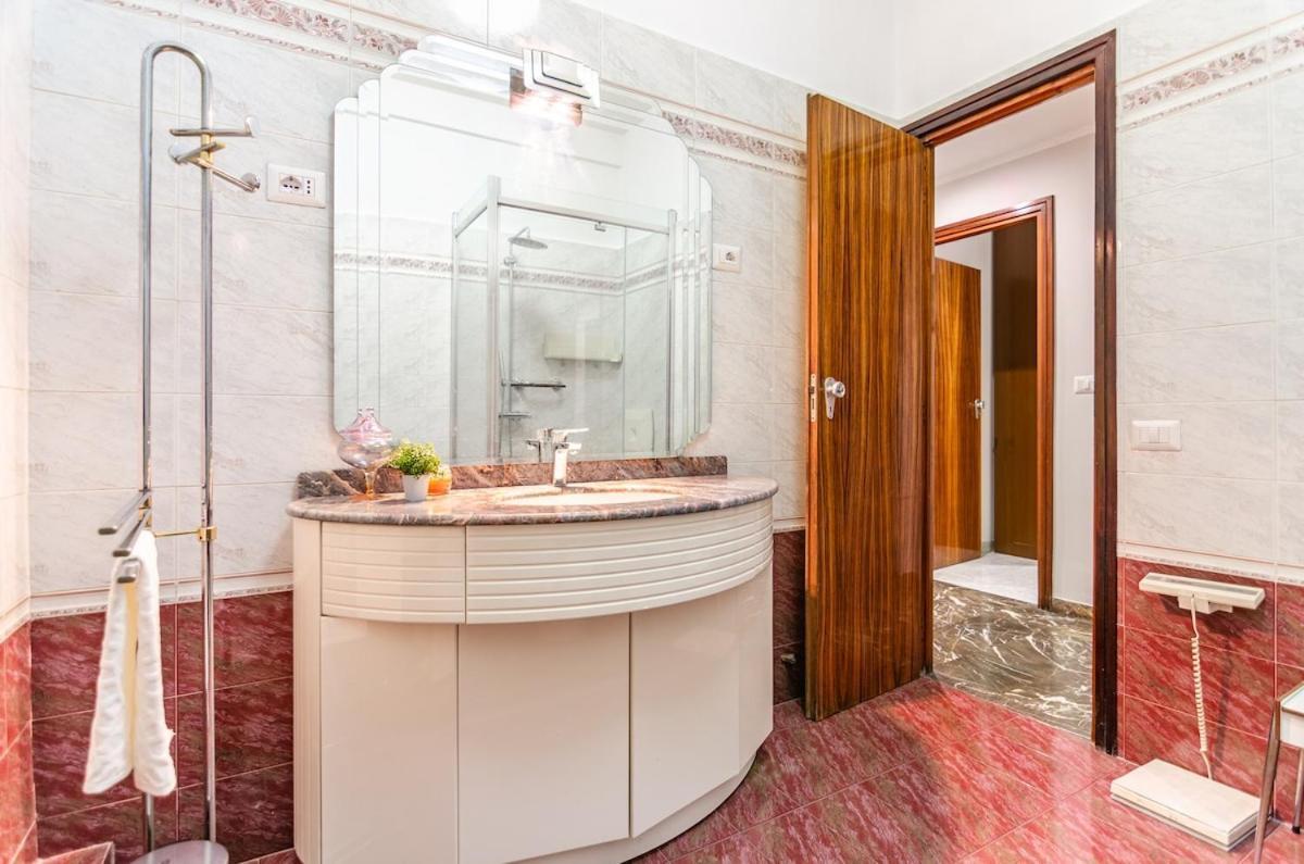 Apartment Elegant Retreat In Rome, Comfort & Style - Metro A